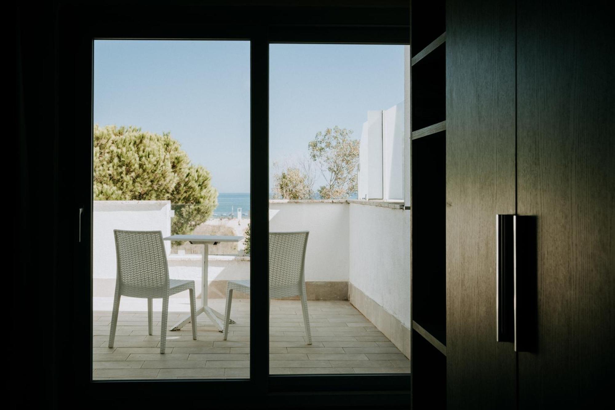 Hotel Holiday Vasto Eksteriør bilde